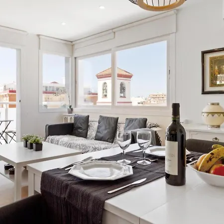 In The Center Of With Private Parking 2 Min Away Fuengirola